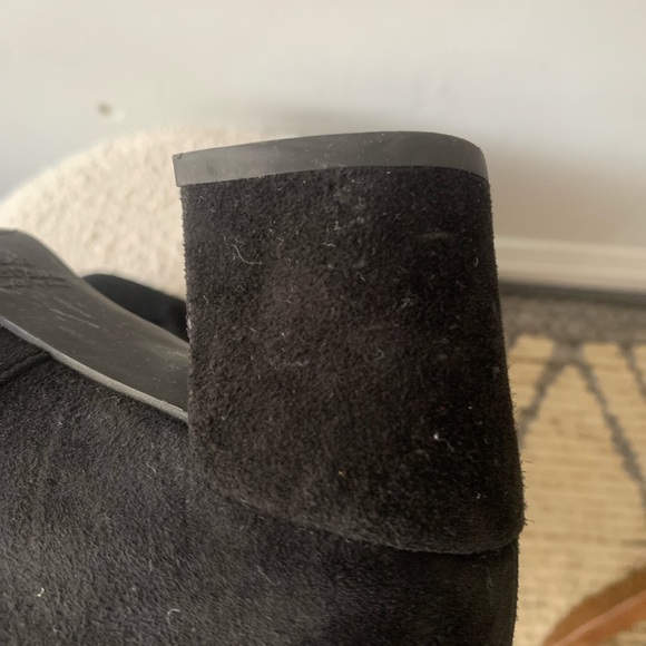 Classic over the knee lowland suede boot in black - Picture 4 of 5